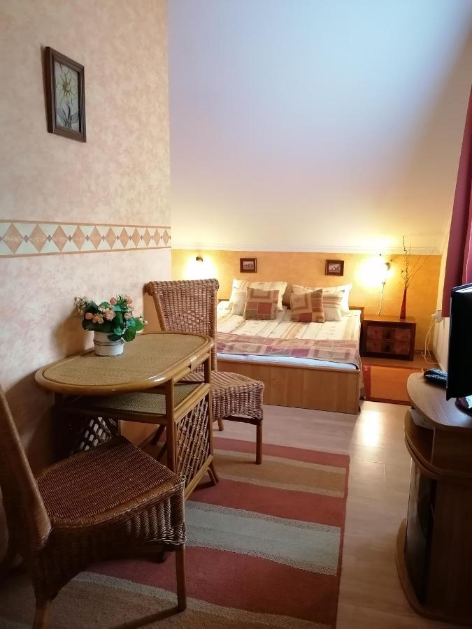 Forras Fogado Bed & Breakfast Bukkszek Exterior photo
