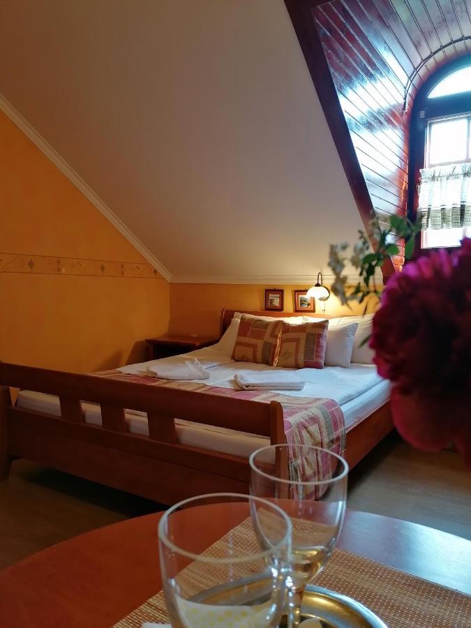 Forras Fogado Bed & Breakfast Bukkszek Exterior photo